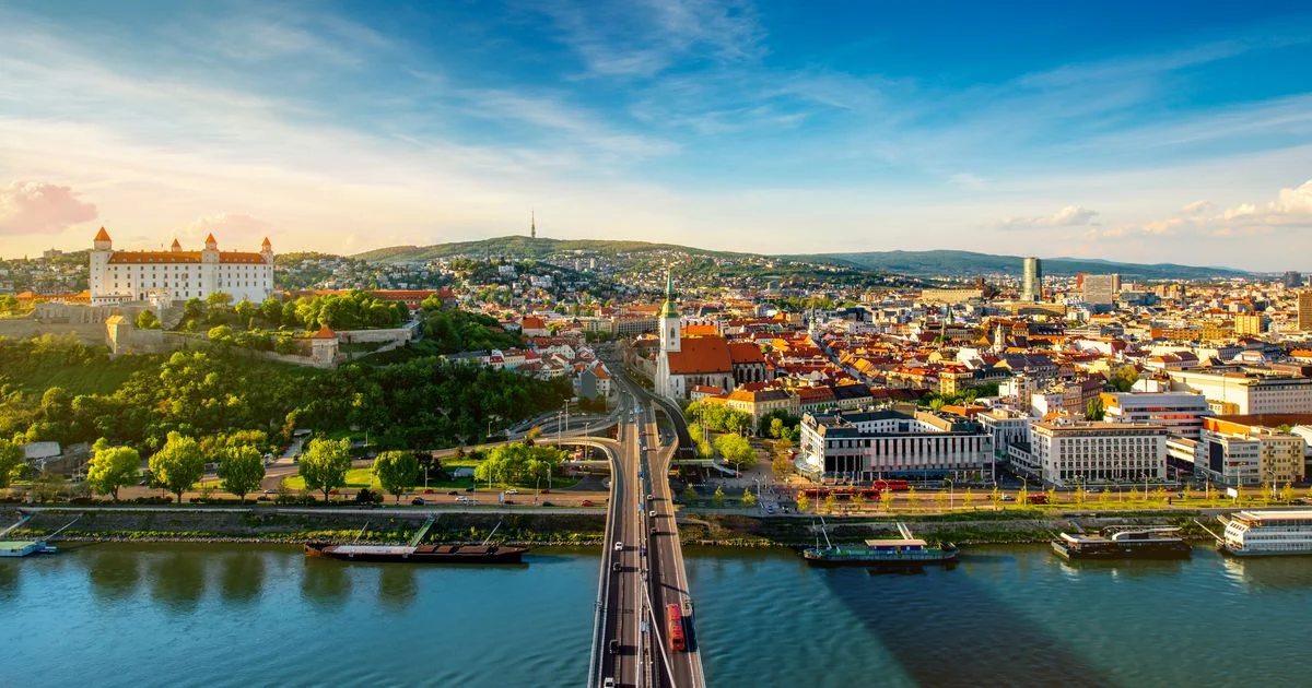 Transfer from Vienna Airport to Bratislava